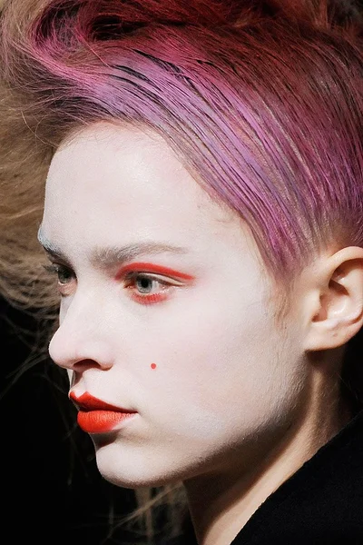 Look 30